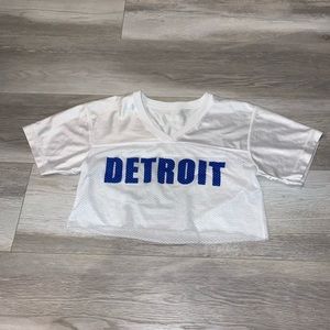 Detroit cropped top size xs
